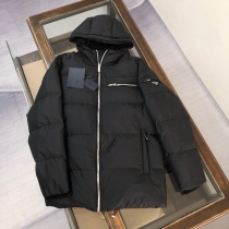P*rada Top Quality Clothes
