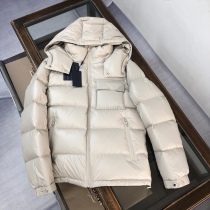 P*rada Top Quality Clothes