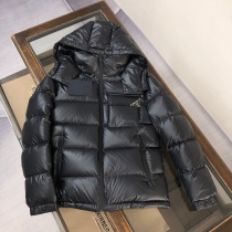 P*rada Top Quality Clothes