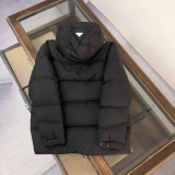 P*rada Top Quality Clothes