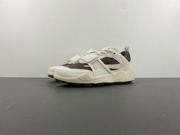 T*ravis S*cott x Zoom Field Jaxx “Sail”  HQ3061-102
