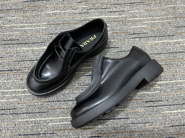 Mens P*rada Top Loafer