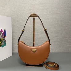 P*rada Top Quality Bag 22.5*18.5*6.5CM
