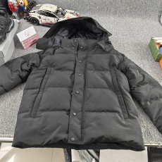 C*anada G*oose Top Quality Clothes