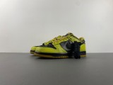 SB Dunk Low Halloween HV6103-300