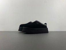 Women  U*GG Top Sneaker