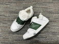 Men  𝑉*𝐴𝐿𝐸𝑁𝑇𝐼𝑁𝑂 Top Sneakers