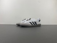 Samba OG “Lace Flower” IH3371