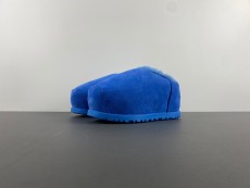 Women  U*GG Top Sneaker