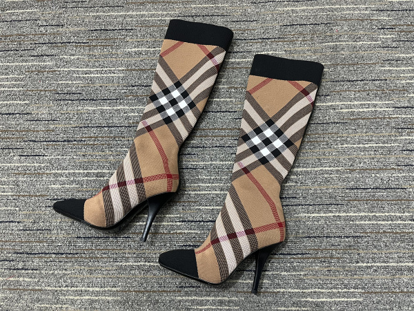 Women B*urberry Top Boots