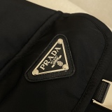 P*rada Top Quality Clothes