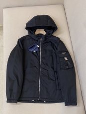 P*rada Top Quality Clothes