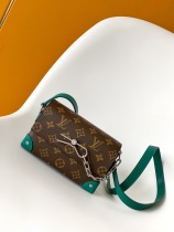 L*ouis V*uitton Top Bag 18*11*6.5CM