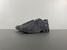 New Balance M1906RU
