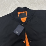 P*rada Top Quality Clothes