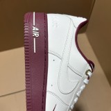 N*ike Air Force 1 Low