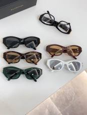 B*ALENCIAG Glasses Top Quality