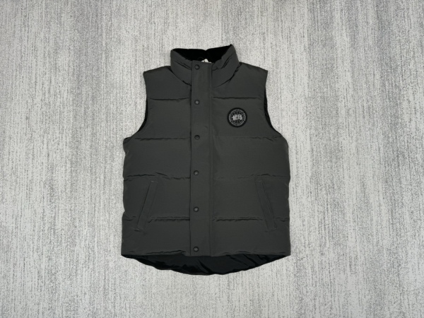 C*anada G*oose Top Quality Clothes