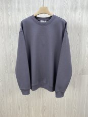 P*rada Top Quality Clothes