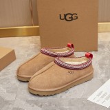 Women  U*GG Top Sneaker