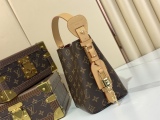 L*ouis V*uitton Top Quality Bag  16*18*12CM
