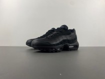 M*ax 95 Essential 'Triple Black'  CL3705-001