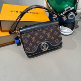 L*ouis V*uitton Top Quality Wallets