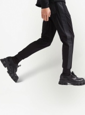 P*rada Top Quality Clothes