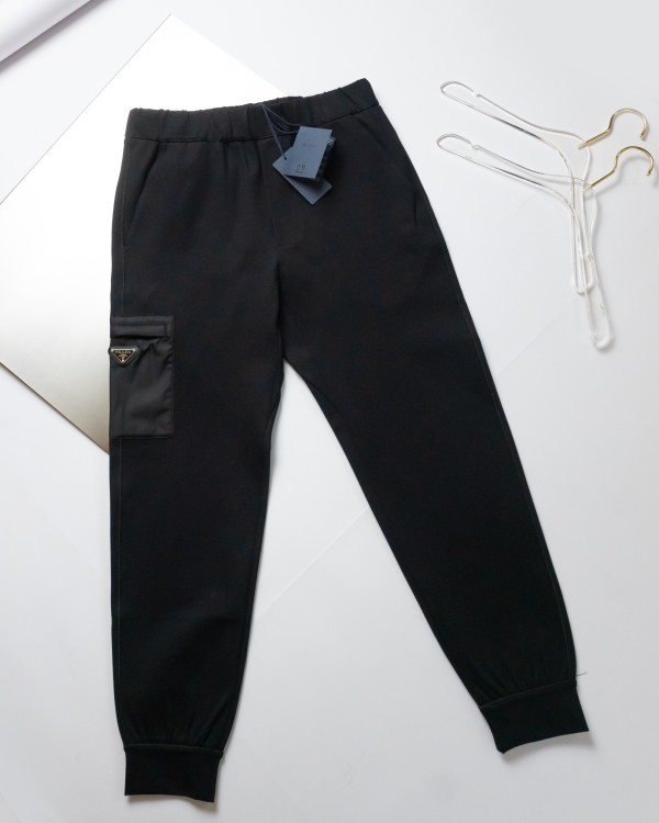 P*rada Top Quality Clothes