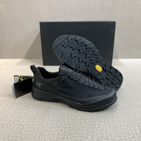 Men A*rc‘Teryx  Top Quality Sneakers