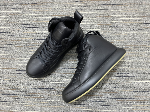 Men B*ottega V*eneta Top Quality Sneakers