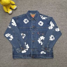 D*enim T*ears Top Quality Clothes