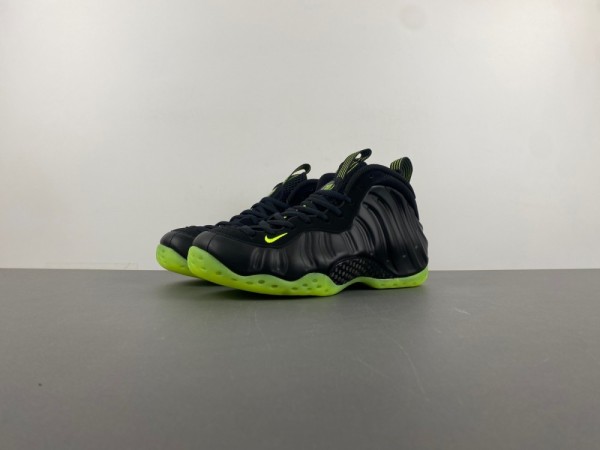 Air Foamposite One Volt HF2902-001