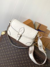 L*ouis V*uitton Top Quality Bag 23*16*8.5CM