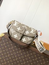 L*ouis V*uitton Top Quality Bag 23*16*8.5CM