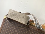 L*ouis V*uitton Top Quality Bag 23*16*8.5CM