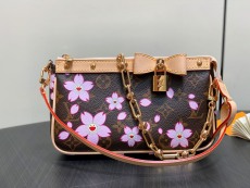 L*ouis V*uitton Top Bag  22*13*4CM