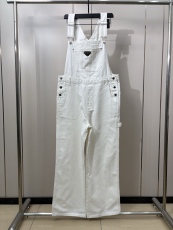 P*rada Top Quality Clothes