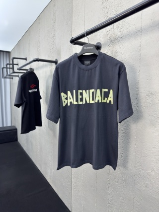 B*ALENCIAGA Top Quality Clothes