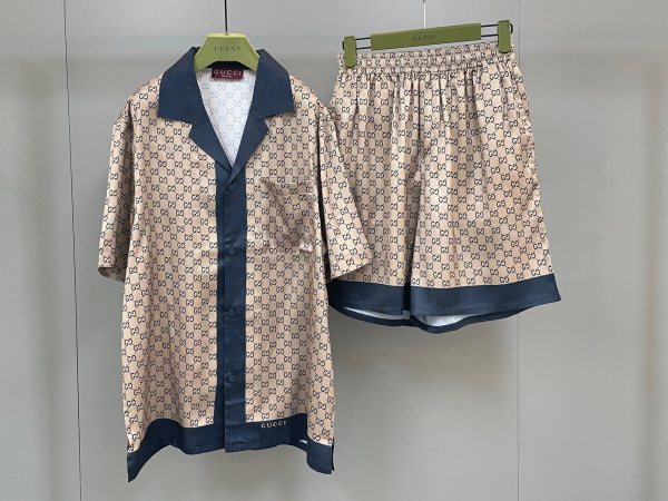G*ucci  Top Quality Clothes