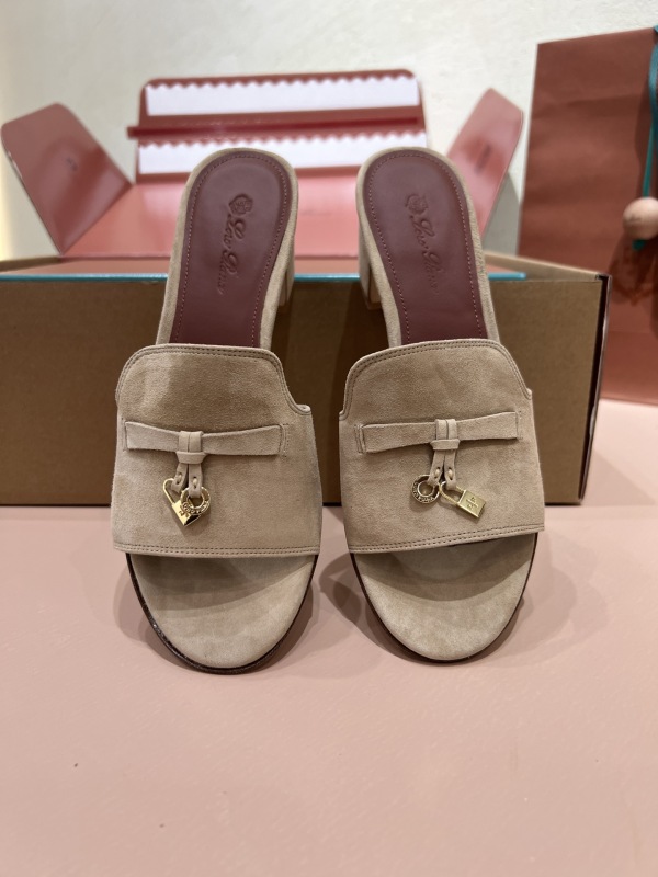 Women L*oro P*iana Top Quality Sandals