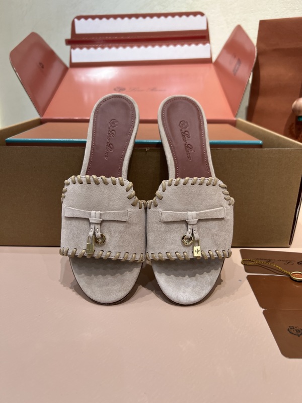 Women L*oro P*iana Top Quality Sandals001
