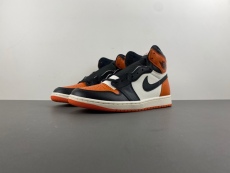 updated batch 虎扑 J*ordan 1 High OG “Shattered Backboard” 2025  DZ5485-008