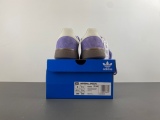 Handball 'Magic Lilac Gum'  KI5935