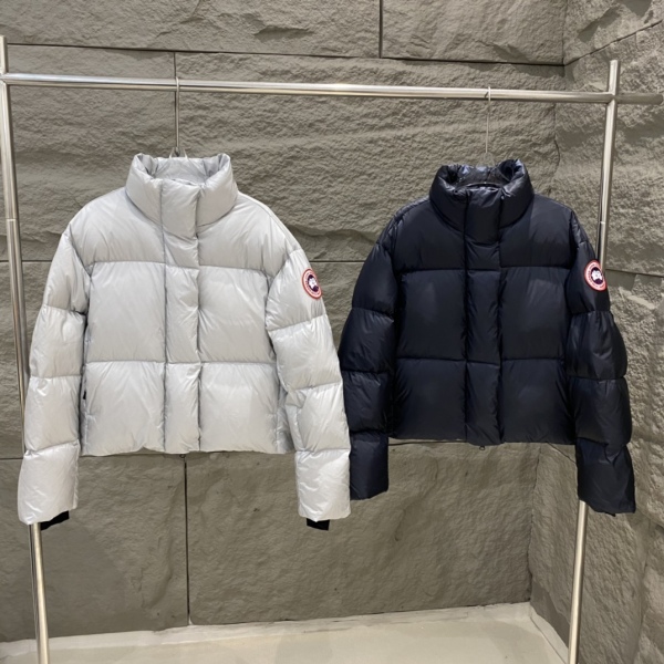 C*anada G*oose Top Quality Clothes