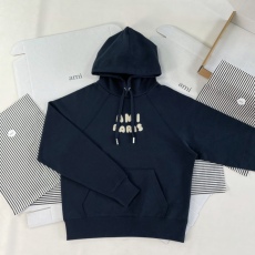A*mi Top Quality Clothes
