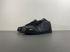 J*ordan 1   Low “Elephant” SE IM6568-010