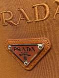 P*rada Top Quality Clothes