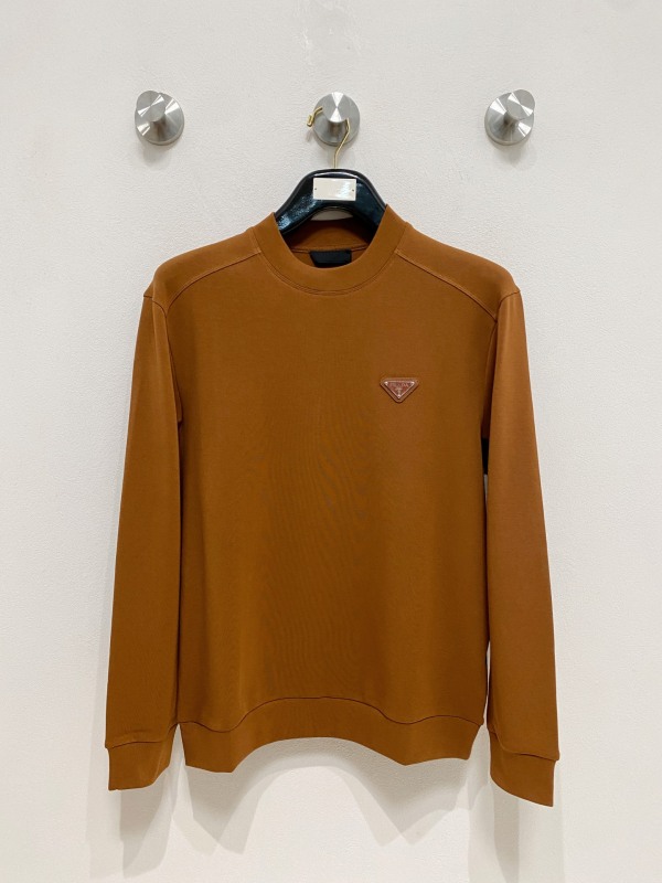 P*rada Top Quality Clothes