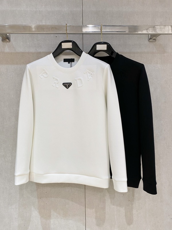 P*rada Top Quality Clothes